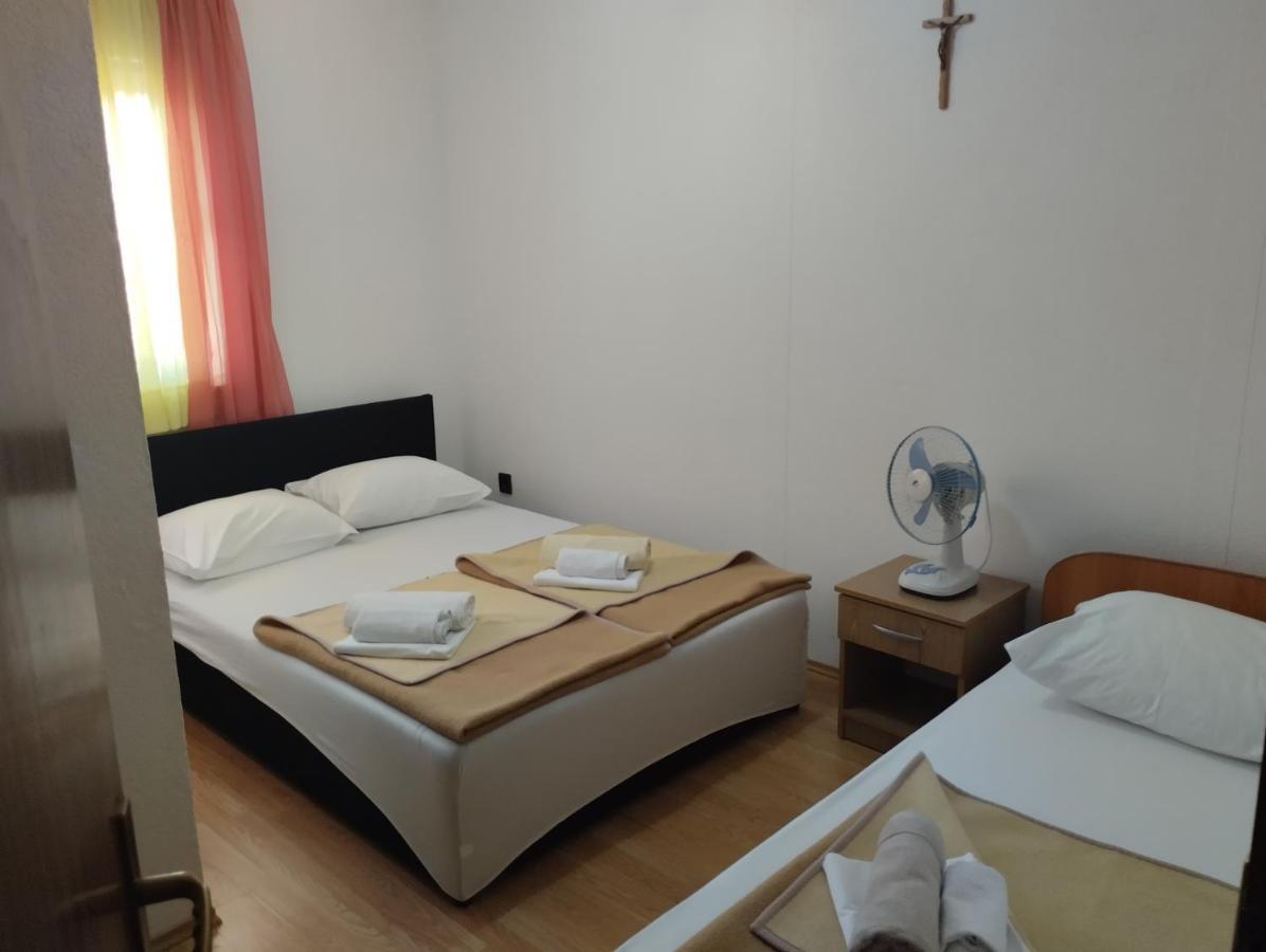 Pansion Danijel Hotel Međugorje Eksteriør billede
